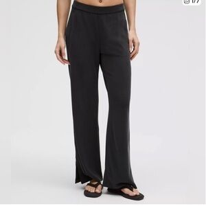NWT Lululemon Softstreme High-Rise Wide-Leg Pique Pant Size Small